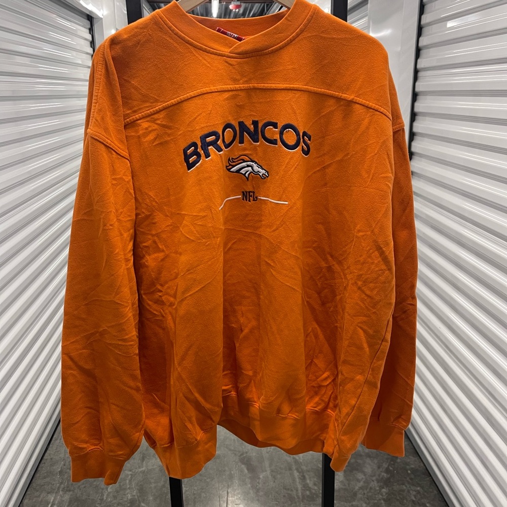 Retro NFL Denver Broncos Sweater…XL…29x28